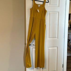 NWT mustard jumper